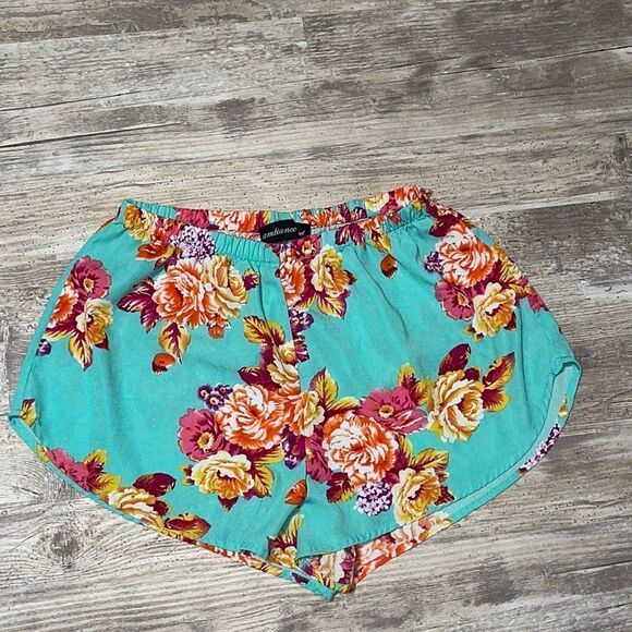 Ambience shorts medium - Picture 1 of 5